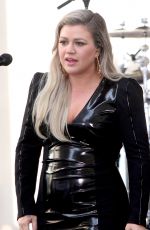 KELLY CLARKSON Performs at Today Show Concert Series in New York 06/08/2018