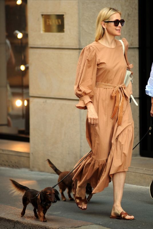 KELLY RUTHERFORD Out Shopping in Milan 06/26/208