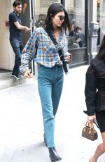 KENDALL JENNER and KOURTNEY KARDASHIAN Out in New York 06/05/2018