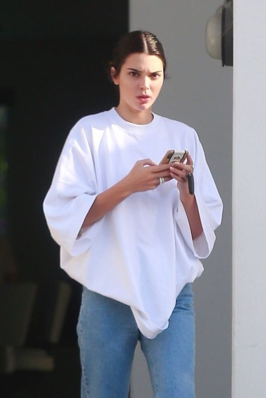 KENDALL JENNER Leaves Ben Simmon