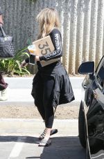 KHLOE KARDASHIAN Out and About in Calabasas 06/18/2018
