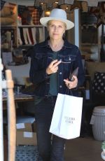 KIM DICKENS Shopping at Williams Sonoma in Beverly Hills 06/04/2018