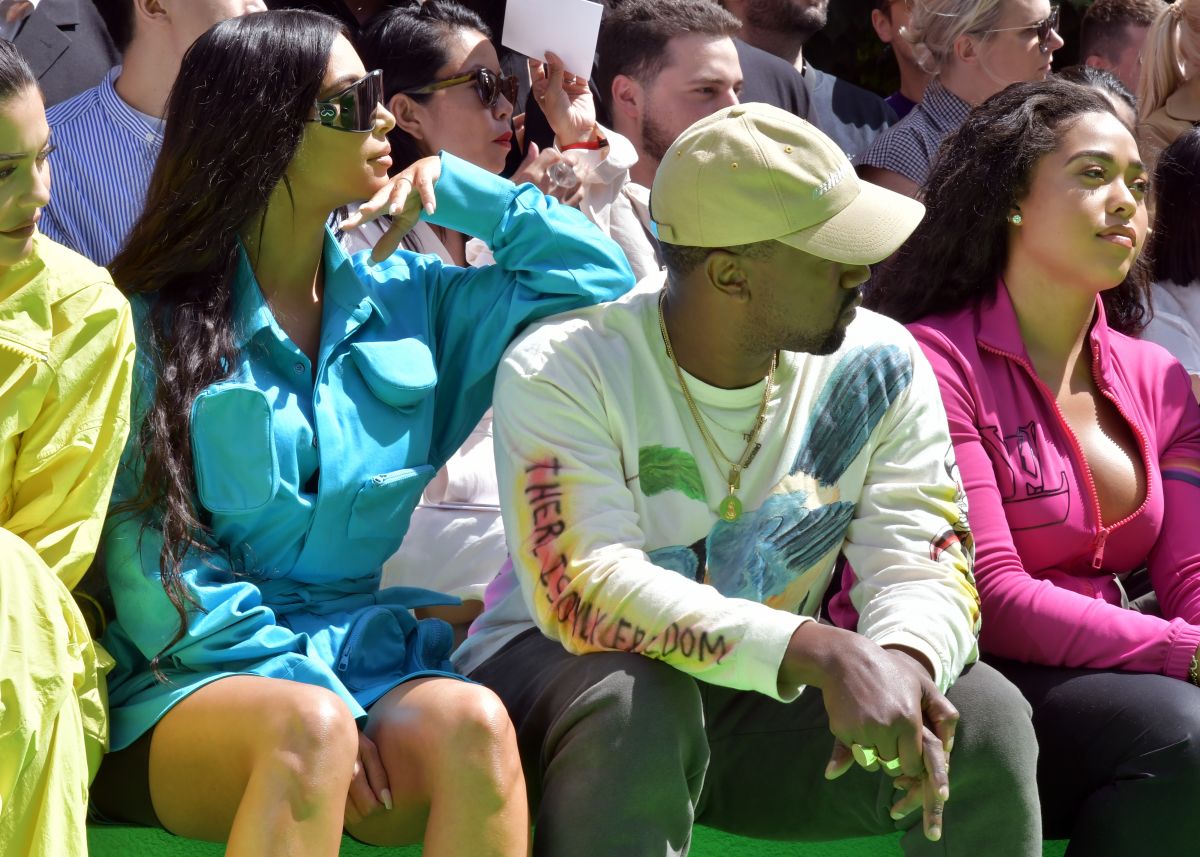 KIM KARDASHIAN and Kanye West at Louis Vuitton Show at Paris Fashion ...