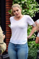 KITTY SPENCER Out for Lunch in Chelsea 06/19/2018
