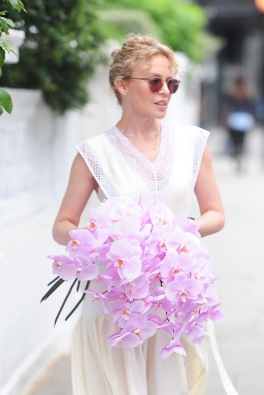 KYLIE MINOGUE Leaves Her House in London 06/08/2018