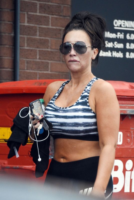 LAUREN GOODGER Leaves a Gym in Essex 06/14/2018