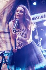 LAUREN MAYBERRY Performs at House of Vans in London 05/25/2018