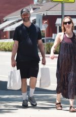 LESLIE MANN and Judd Apatow Shopping at Brentwood Country Mart 06/03/2018