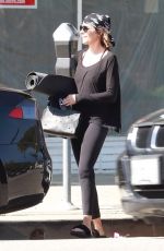 LISA RINNA at Electric Soul Yoga in Studio City 06/01/2018