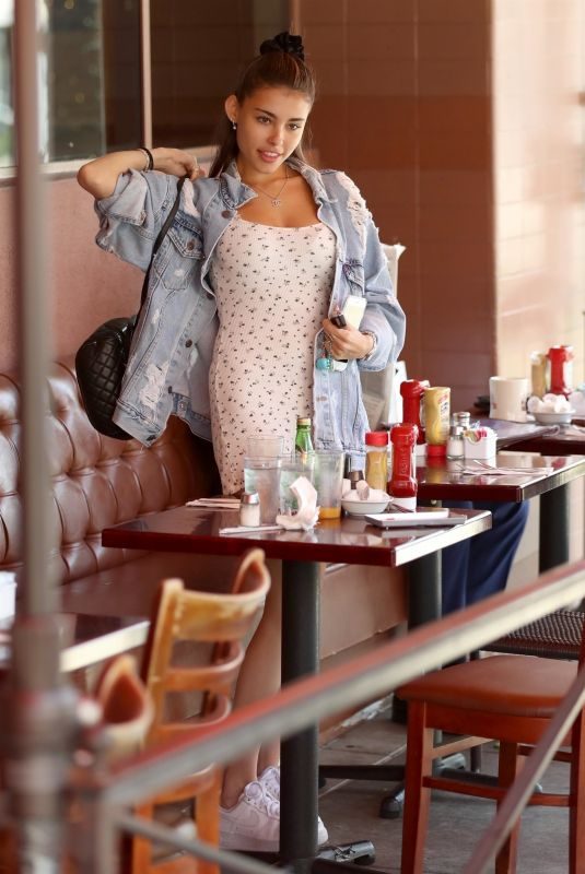 MADISON BEER at Breakfast at Nate’n Al in Beverly Hills 06/27/2018