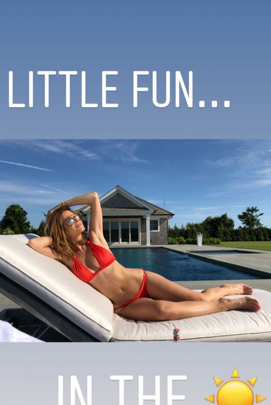 MARIA MENOUNOS in Bikini 06/17/2018 Instagram Picture