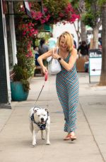 MEREDITH THOMAS at Farmers Market in Studio City 06/17/2018