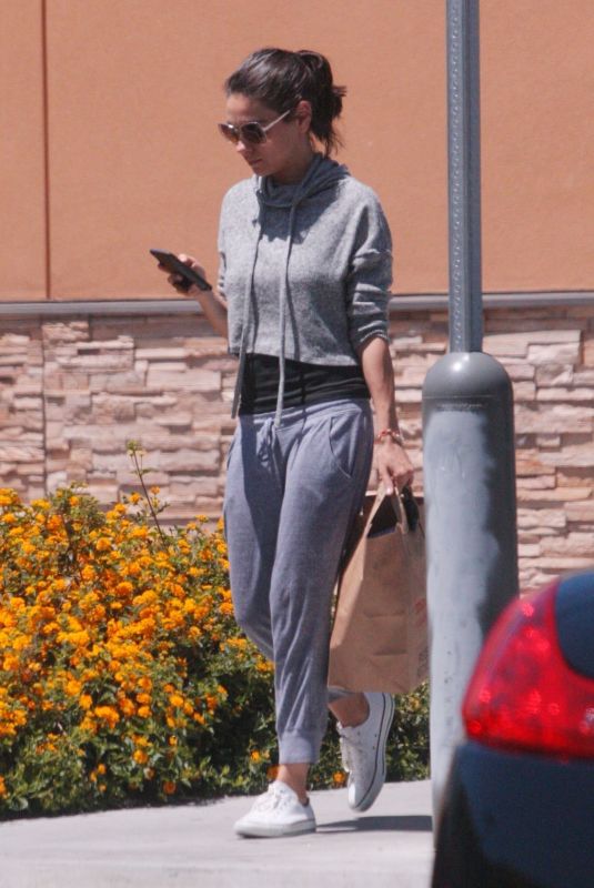 MILA KUNIS Shopping at Walgreens in Los Angeles 06/11/2018