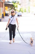 NAOM I WATTS Walks Her Dog Out in New York 06/12/2018