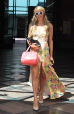 PARIS HILTON Shopping at Anastasia Salon in Beverly Hills 06/19/2018