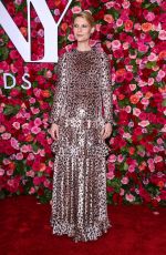 Pregnant CLAIRE DANES at 2018 Tony Awards in New York 06/10/2018