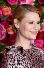 Pregnant CLAIRE DANES at 2018 Tony Awards in New York 06/10/2018