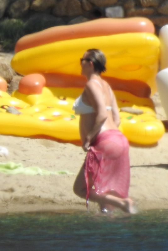 Pregnant KATE HUDSON at a Beach in Mykonos 06/17/2018