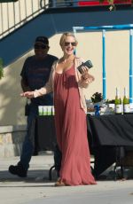 Pregnant KATE HUDSON Out and About in Los Angeles 06/04/2018