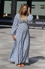 Pregnant VOGUE WILLIAMS Leaves ITV Studios in London 06/26/2018