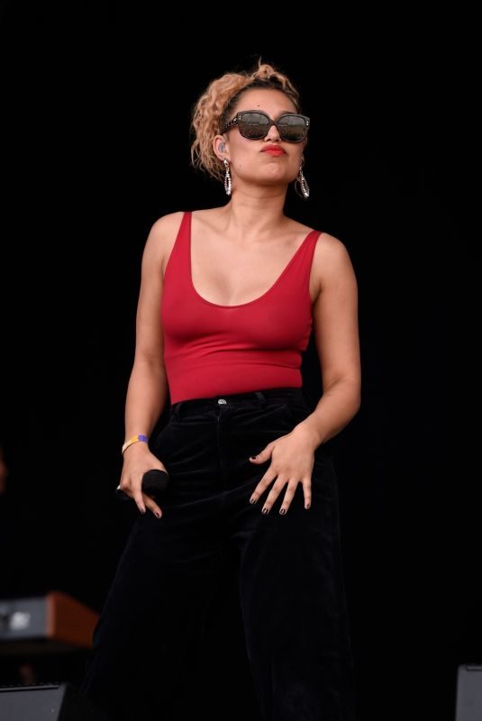RAYE Performs at Parklife Festival at Heaton Park in Manchester 06/10/2018