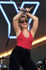 RAYE Performs at Parklife Festival at Heaton Park in Manchester 06/10/2018