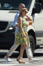 REESE WITHERSPOON Out for Lunch in Beverly Hills 06/10/2018