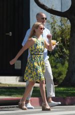 REESE WITHERSPOON Out for Lunch in Beverly Hills 06/10/2018