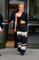 ROSIE HUNTINGTON-WHITELEY Heading to 2018 CFDA Fashion Awards in New York 06/05/2018