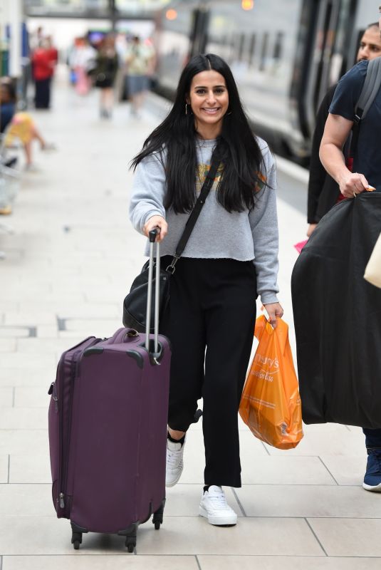 SAIR KHAN at Manchester Piccadilly Train Station 06/02/2018