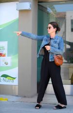 SANDRA BULLOCK Out for Lunch in Los Angeles 06/19/2018