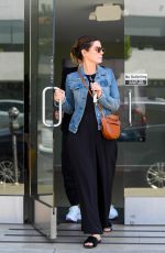 SANDRA BULLOCK Out for Lunch in Los Angeles 06/19/2018