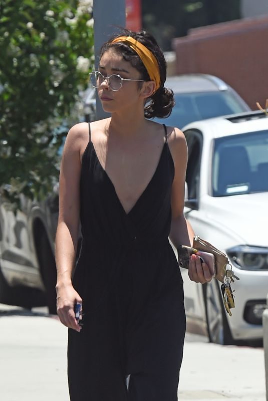 SARAH HYLAND Leaves a Spa in Los Angeles 06/25/2018