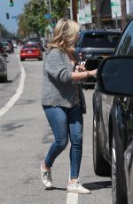 SARAH MICHELLE GELLAR Leavrd a Hair Salon in Brentwood 06/12/2018