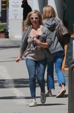 SARAH MICHELLE GELLAR Leavrd a Hair Salon in Brentwood 06/12/2018