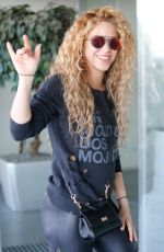 SHAKIRA Arrives at Airport in Barcelona 06/01/2018