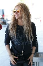 SHAKIRA Arrives at Airport in Barcelona 06/01/2018