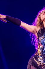 SHAKIRA Performs at El Dorado World Tour in Amsterdan 06/09/2018