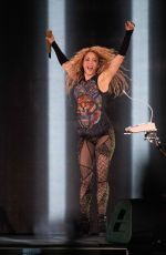 SHAKIRA Performs at El Dorado World Tour in Hamburg 06/03/2018