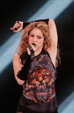 SHAKIRA Perfors at El Dourado Tour in Bordeaux 06/24/2018