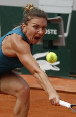 SIMONA HALEP Beats Sloane Stephens to Win French Open Title 06/09/2018