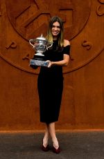 SIMONA HALEP - Roland Garros 2018 Trophy Photocall