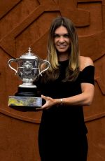 SIMONA HALEP - Roland Garros 2018 Trophy Photocall
