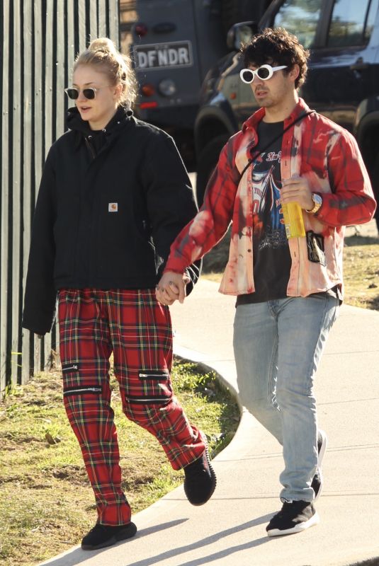 SOPHIE TURNER and Joe Jonas Out in Bondi 16/06/2018