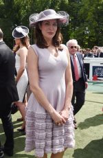 STEPHANIE SEYMOUR at Prix de DIane Longines 2018 in Chantilly 06/17/2018