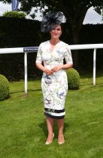 SUSANNA REID at Investec Derby Festival Ladies Day at Epsom Racecourse 06/01/2018