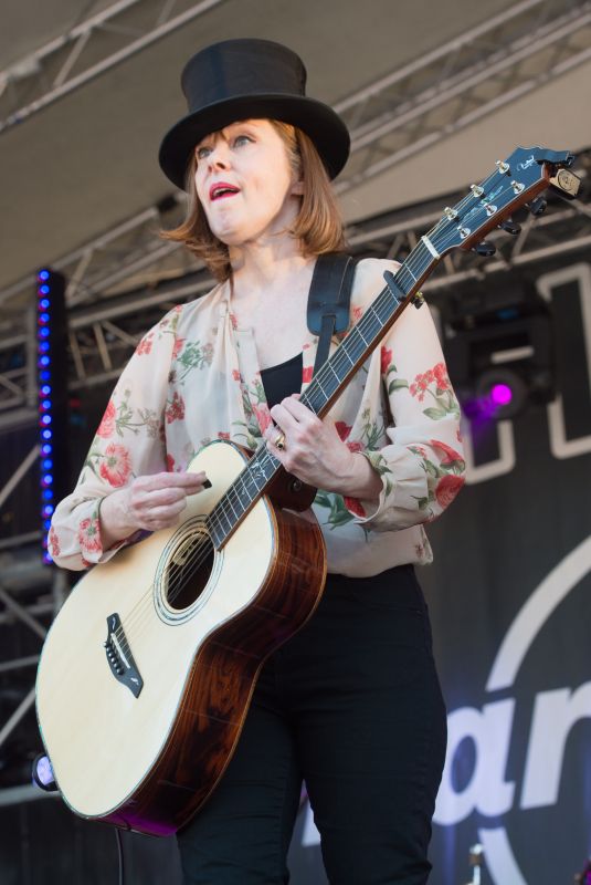SUZANNE VEGA Performs at 2018 Isle of Wight Festival 06/24/2018