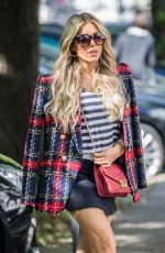 SYLVIE MEISS Arrives at Her Apartment in Hamburg 06/27/2018