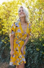 VALENTINA PAHDE for About You Summer 2017/2018 Outfit