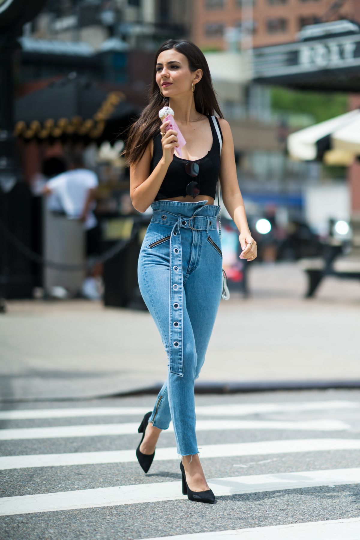 VICTORIA JUSTICE Out Eats Ice Cream in New York 06/22/2018 – HawtCelebs